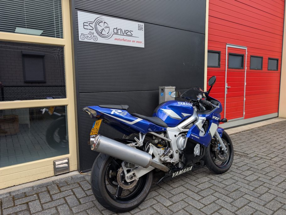 2001 Yamaha YZF-R6 | 27.211 km !! 2001 Yamaha YZF-R6 | 27.211 km !!