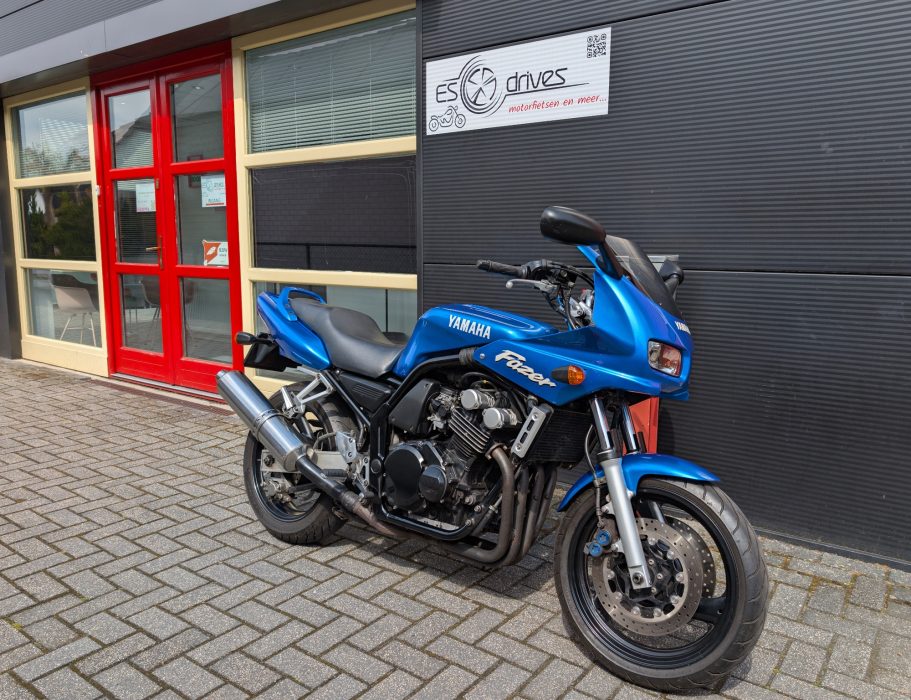 2001 Yamaha FZS600 Fazer 2001 Yamaha FZS600 Fazer