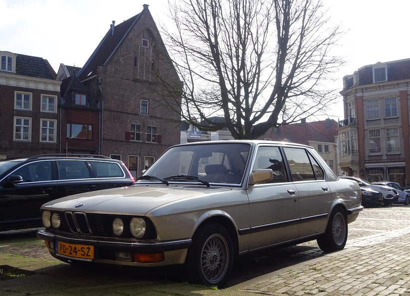 1986 BMW 525e automaat 1986 BMW 525e automaat