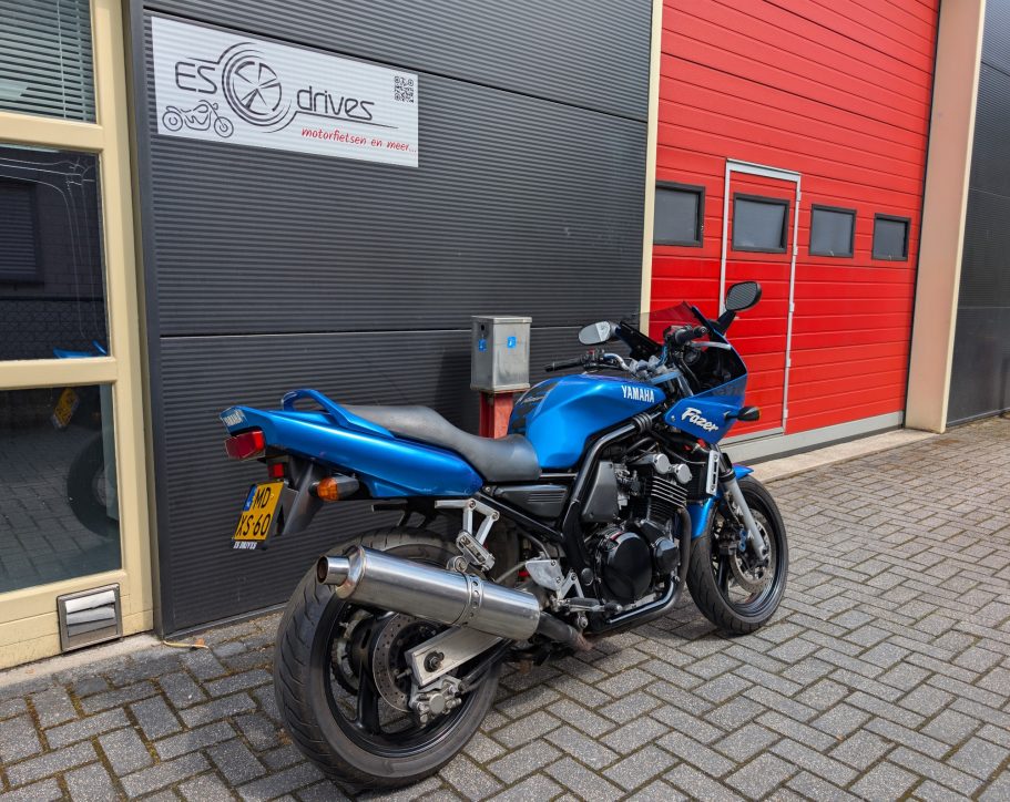 2001 Yamaha FZS600 Fazer 2001 Yamaha FZS600 Fazer
