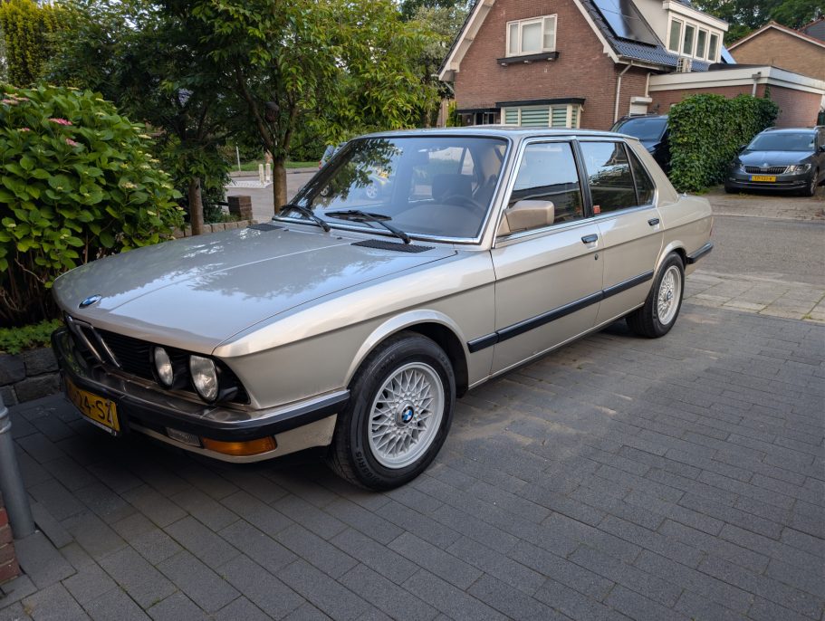 1986 BMW 525e automaat 1986 BMW 525e automaat