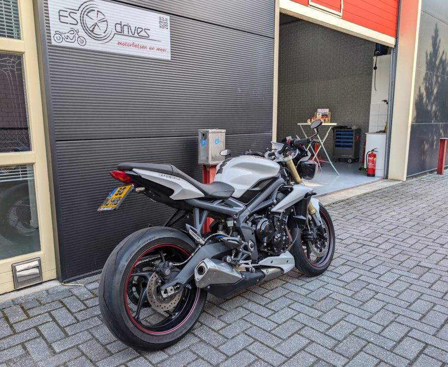 2018 Triumph Street Triple 675