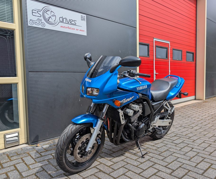 2001 Yamaha FZS600 Fazer 2001 Yamaha FZS600 Fazer